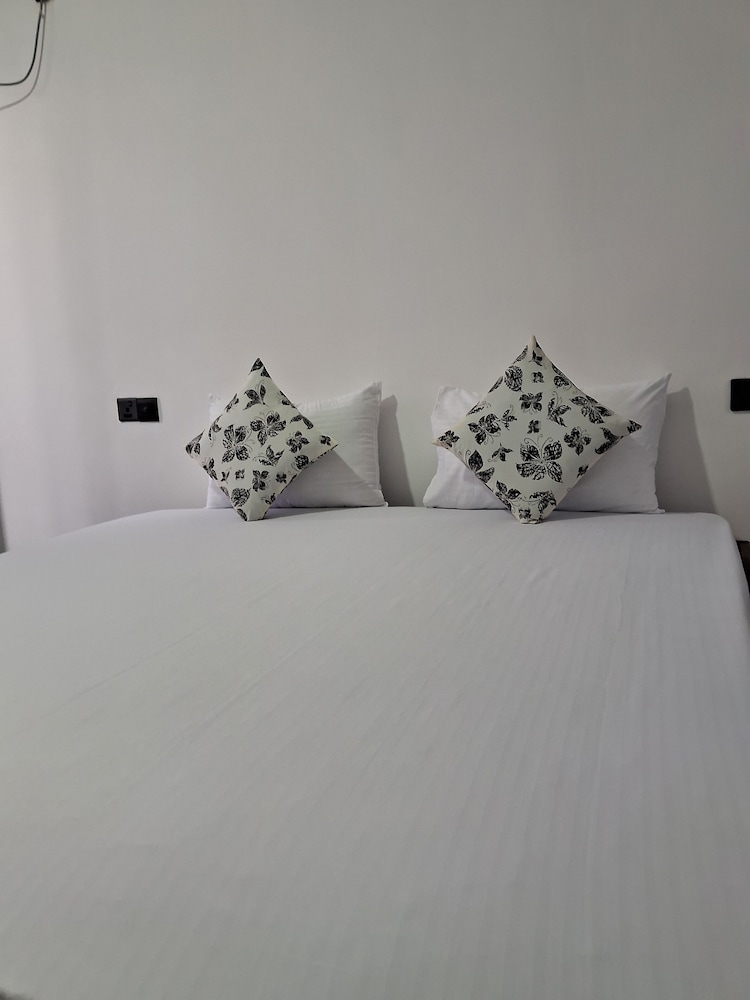 Superior Villa, 1 King Bed, Ocean View photo 2