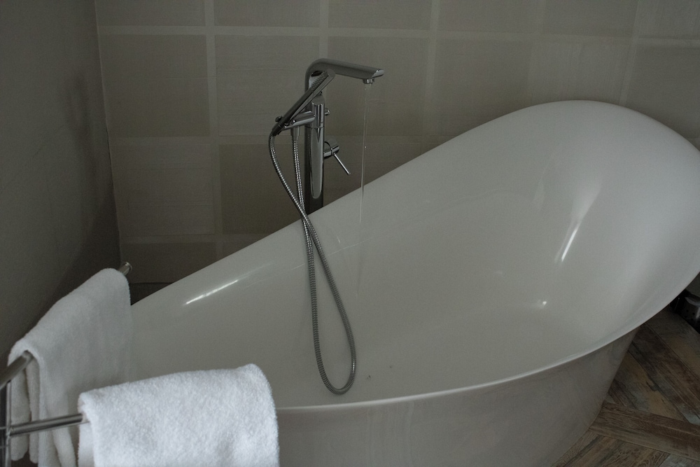 Superior Room, Bathtub (Single Use) photo 3