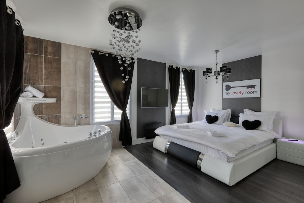 Deluxe Apartment, Ensuite, City View (Suite & spa) photo 1