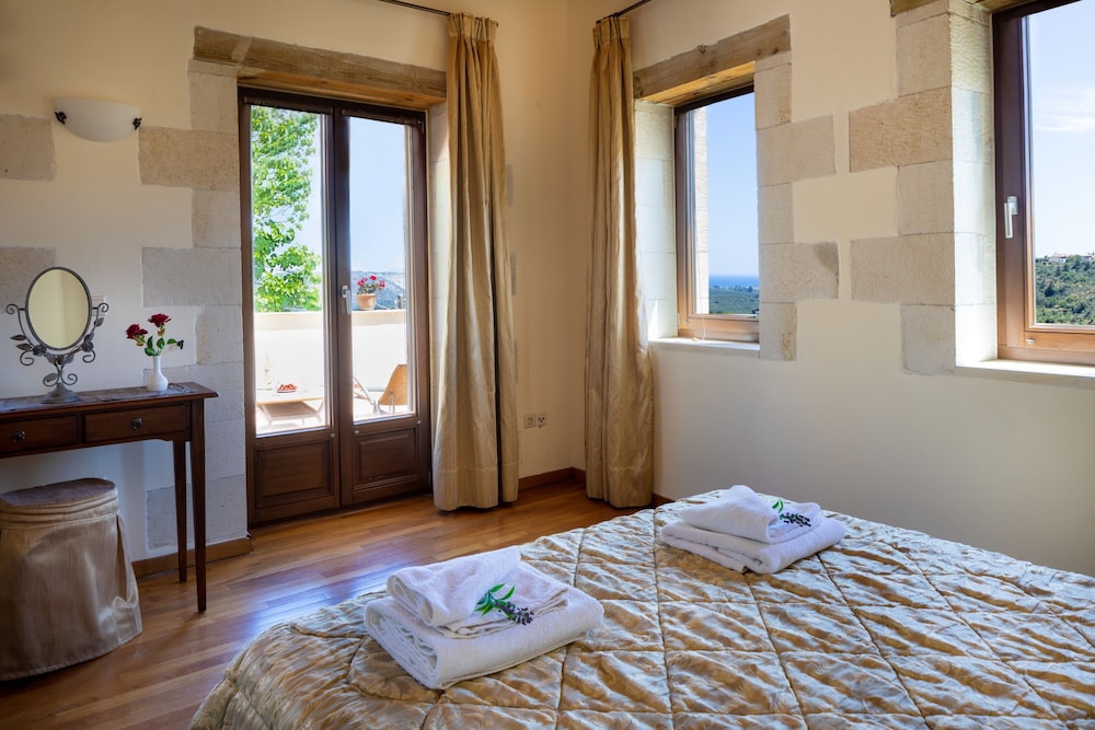 Villa, 2 Bedrooms, Hot Tub, Sea View photo 1