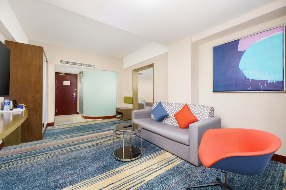 Suite, 1 King Bed