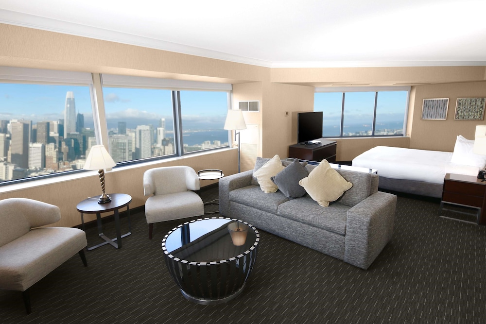 Deluxe Corner King Junior Suite - Photo 6