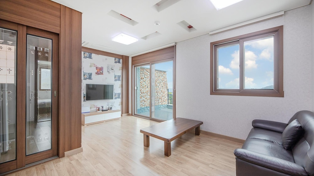 Basic Room, 1 Bedroom (4radong 202) - Photo 12