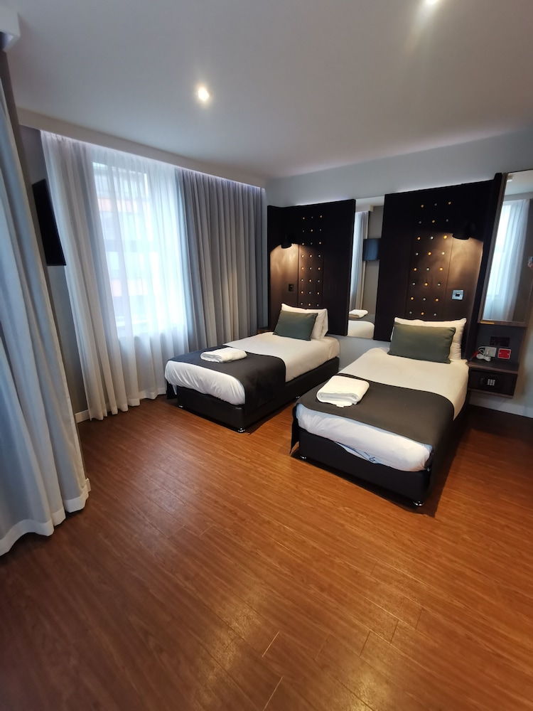 Twin Room, Accessible