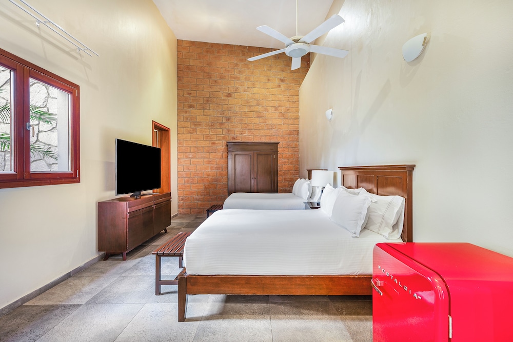 Superior Room, 2 Double Beds