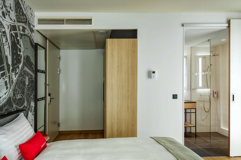Business Double Room - Photo 3