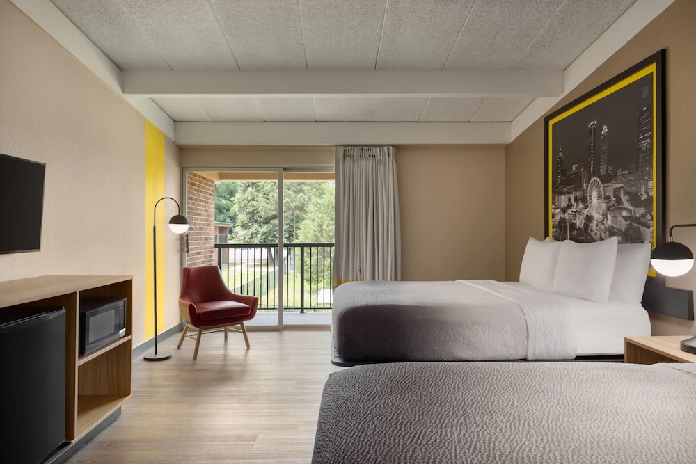 Room, 2 Queen Beds, Non Smoking - Photo 3