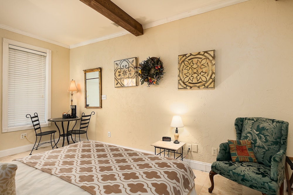 The Tuscan King Suite photo 2