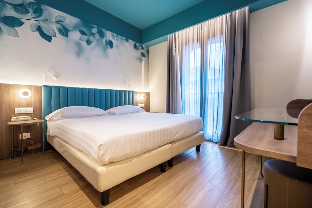 Standard Double Room - Photo 1