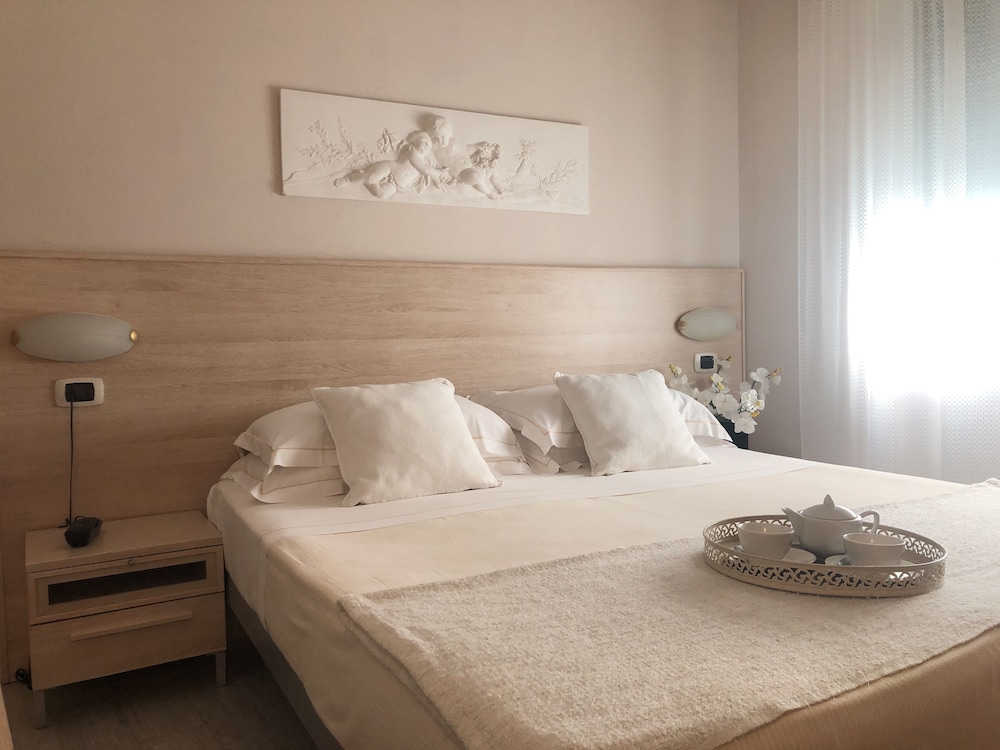 Basic Single Room photo 1