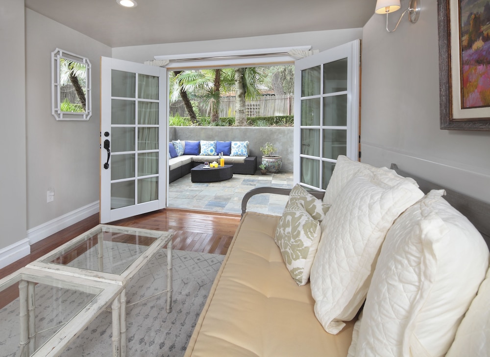 Suite, 1 King Bed