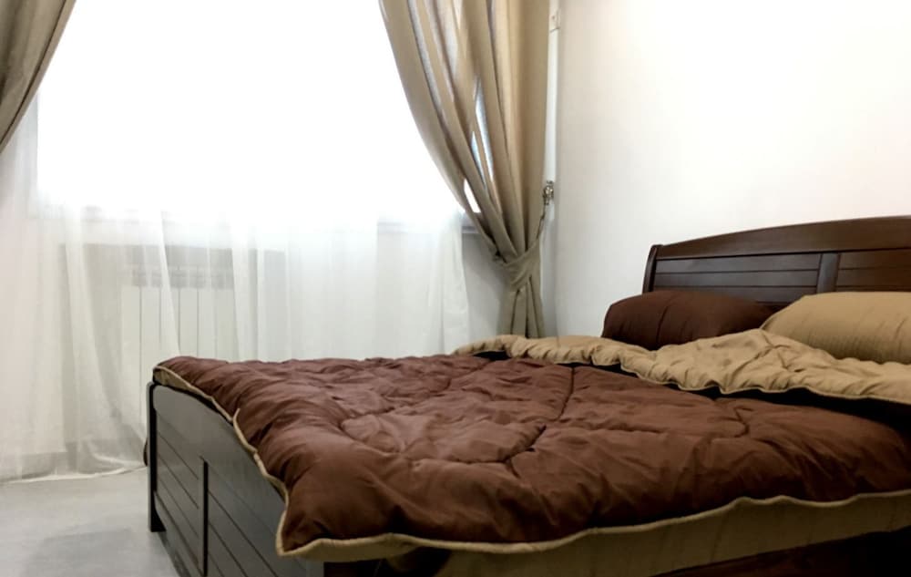City Apartment, 2 Bedrooms, City View photo 2