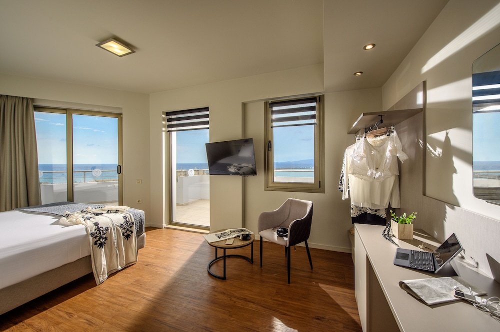Executive Double Room Sea View Room - Photo 1
