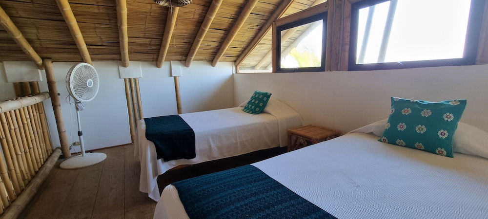 Cabin (Quadruple) photo 3