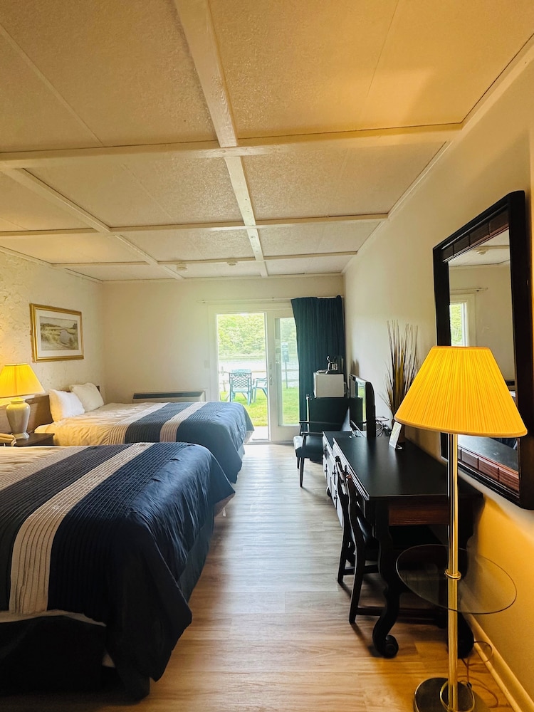 Standard Room, 2 Queen Beds, Beachside photo 1