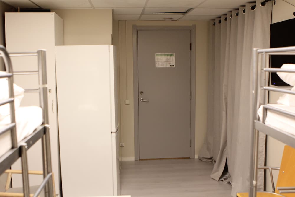 Room, 2 Queen Beds, Smoking photo 1