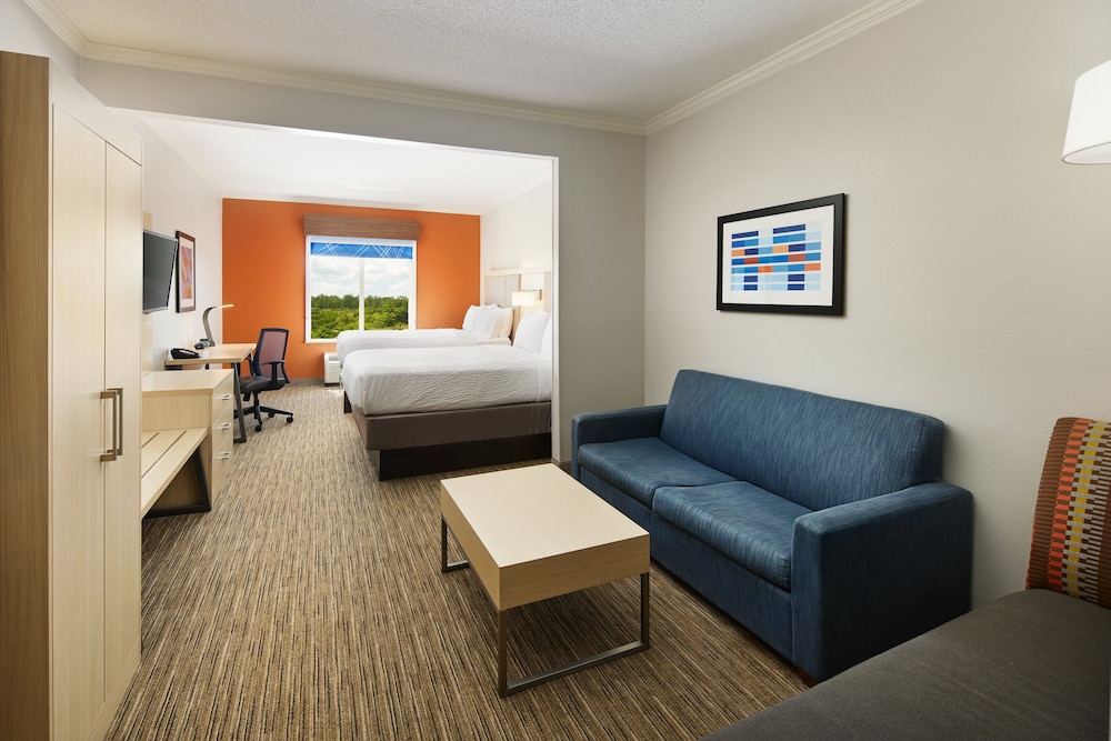 Suite, 2 Queen Beds (Additional Living Area) - Photo 1