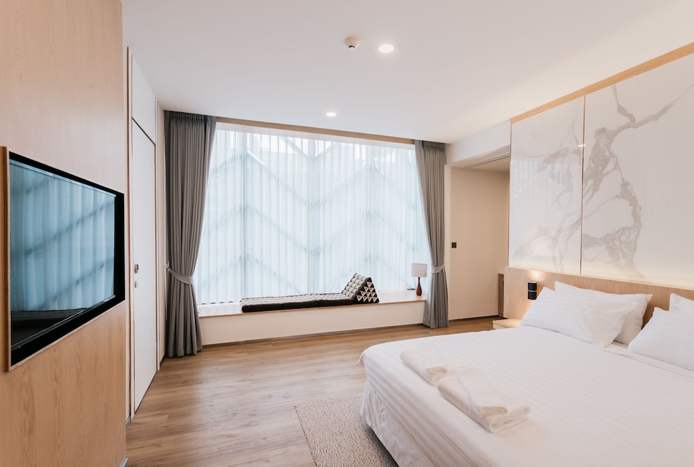 Deluxe Double Room photo 2