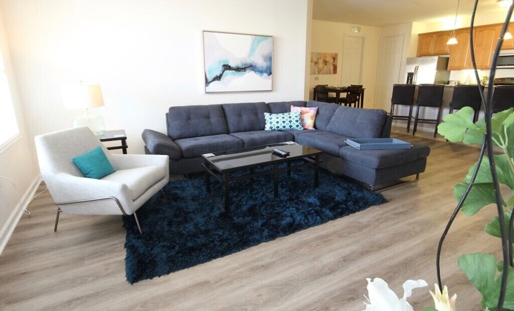 Condo, 3 Bedrooms