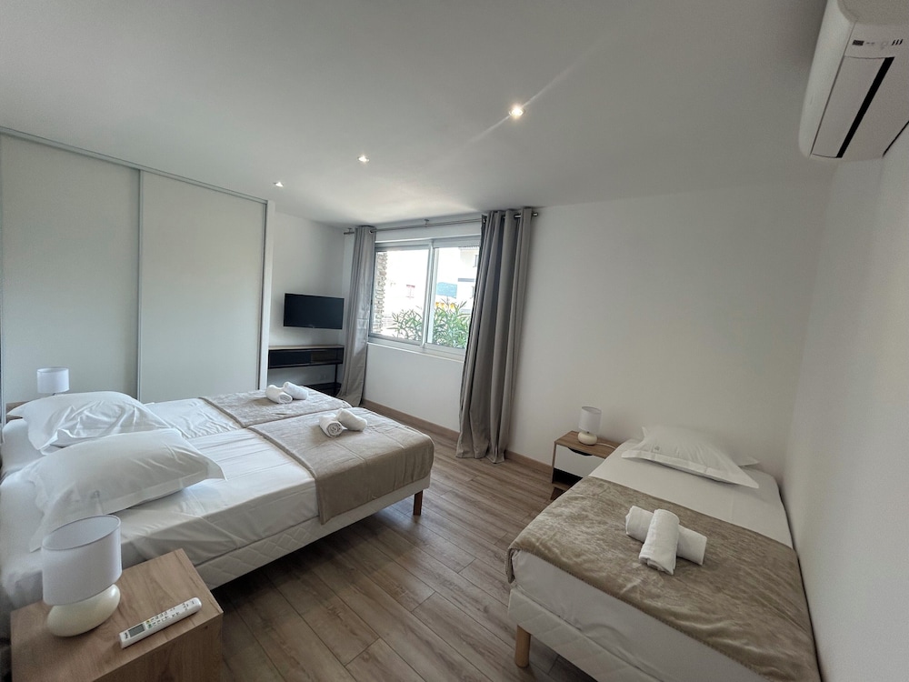 Comfort Triple Room photo 2