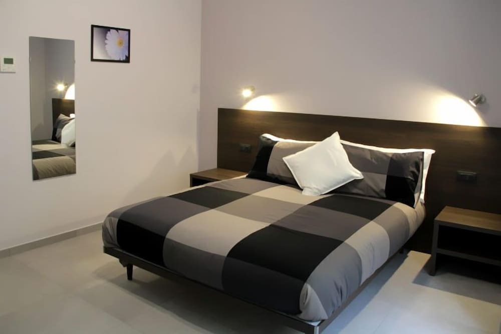 Comfort Double Room, 1 Queen Bed (Bianca)