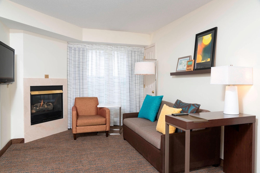 Suite, 1 Double Bed - Photo 2