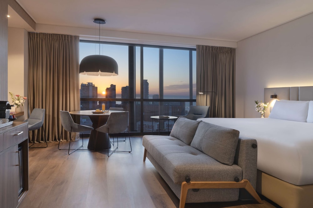 Premium Room (Extra Bed 3 adults) - Photo 3