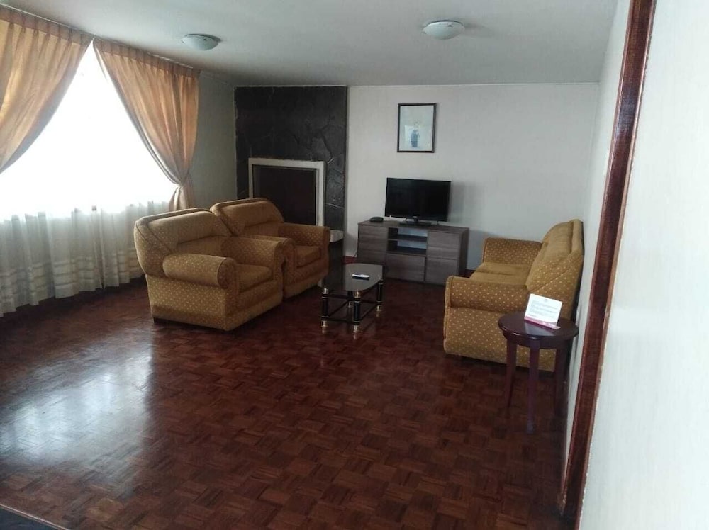 Hotel Embassy — photo 83