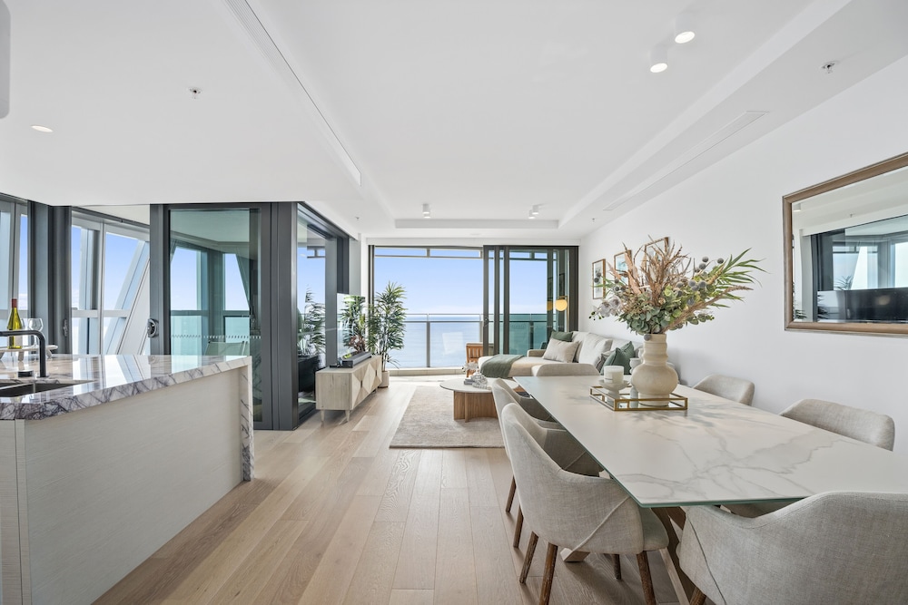 Three-Bedroom Ocean photo 1