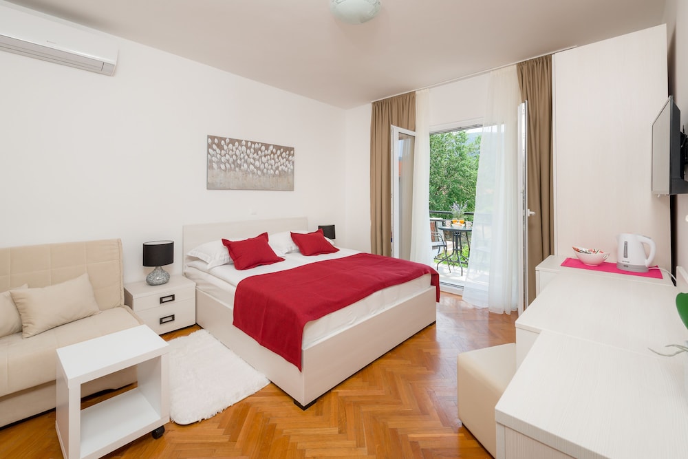 Standard Double Room, Garden View photo 2