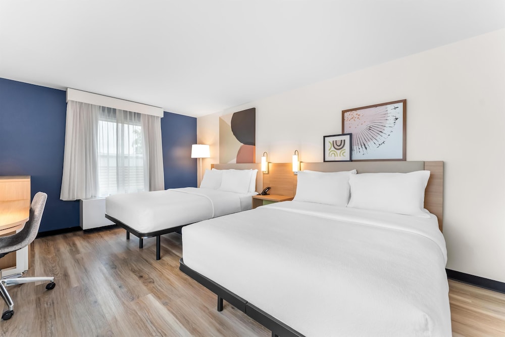 Room, 2 Queen Beds photo 1