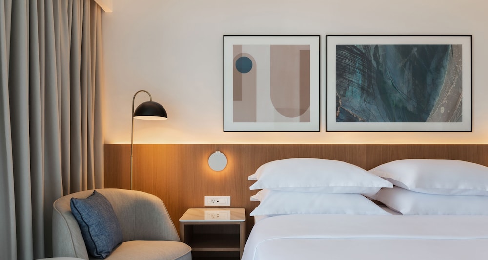 Standard Double Room, Balcony, Partial Sea View - Photo 5