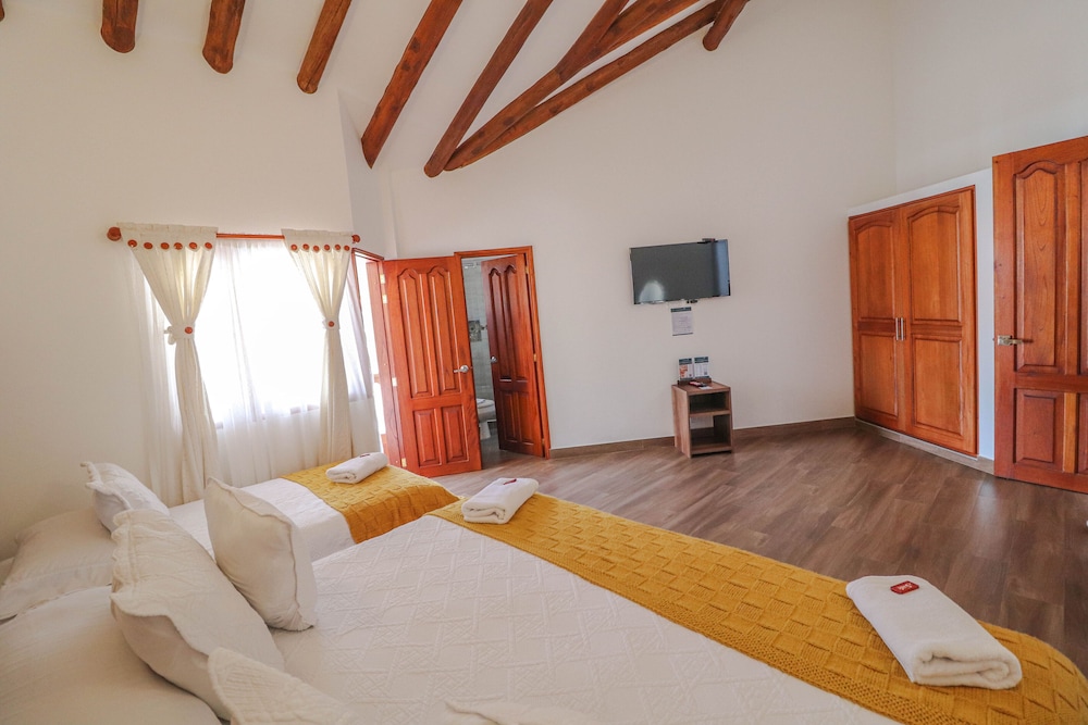 Deluxe Triple Room - Photo 8