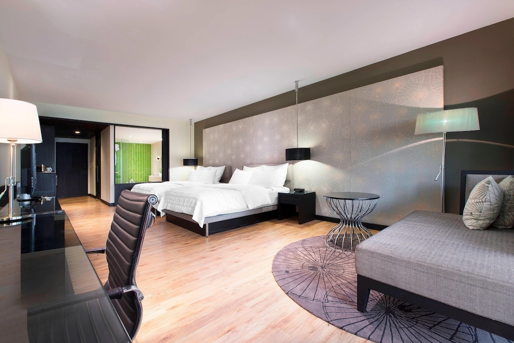 Room, 2 Double Beds, Garden View (Balcony) photo 2