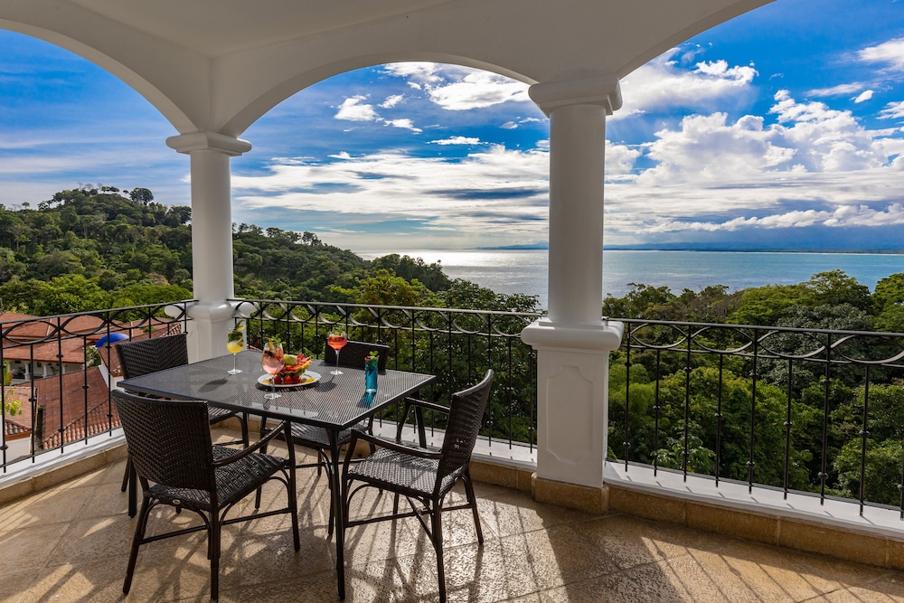Superior Ocean View - Photo 3