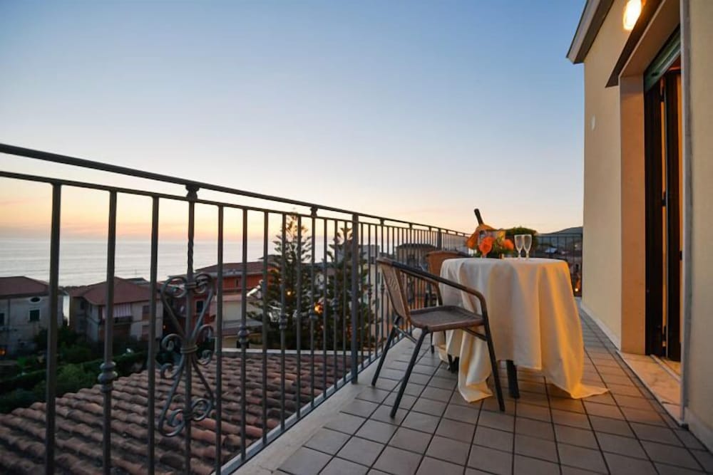 Quadruple Room, Balcony
