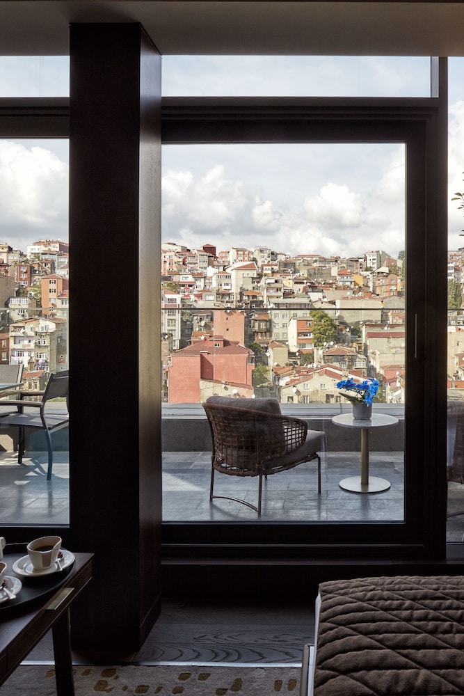 Junior Suite with Terrace photo 2