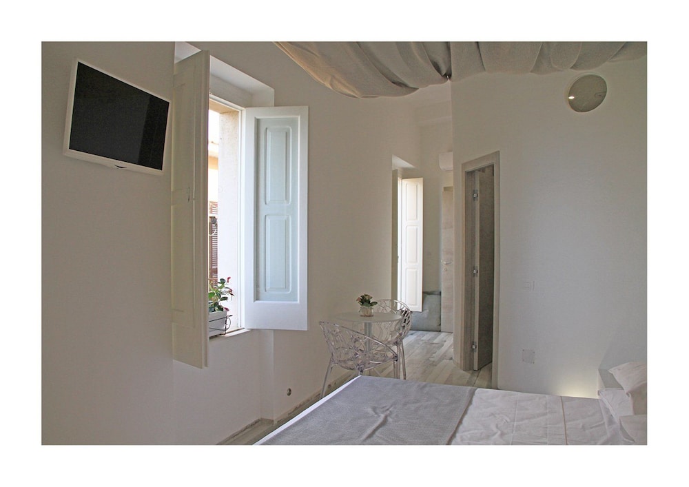 Standard Double Room, Terrace, Sea View photo 2