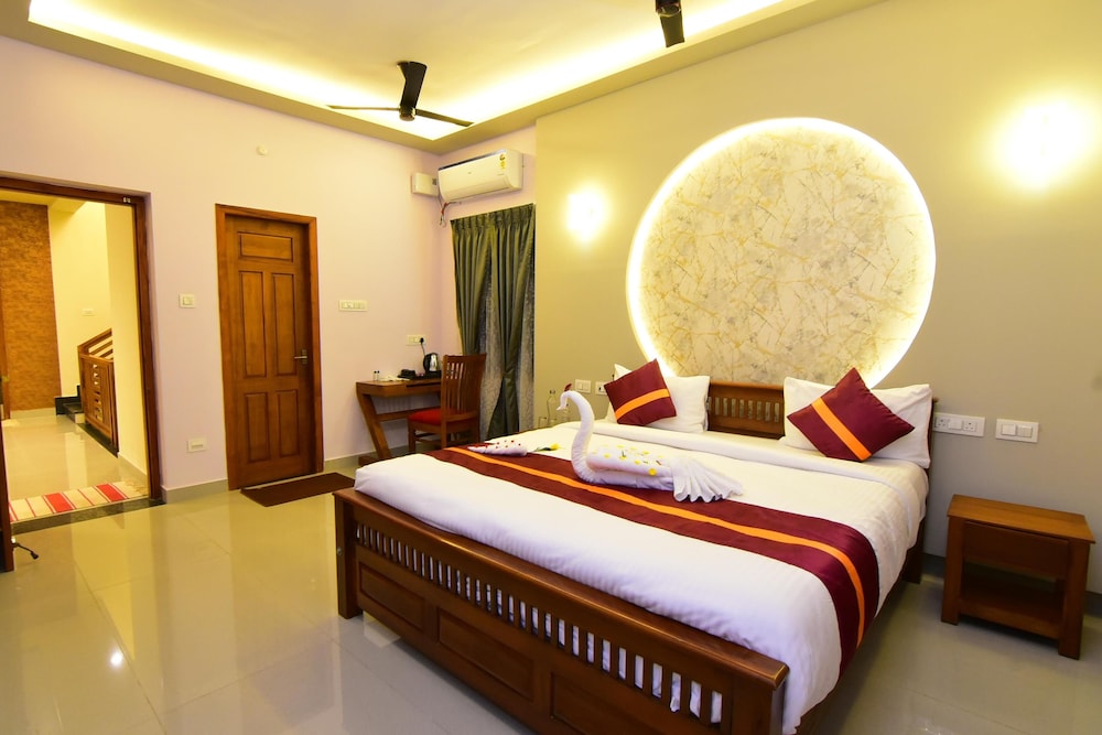 Royal Room
