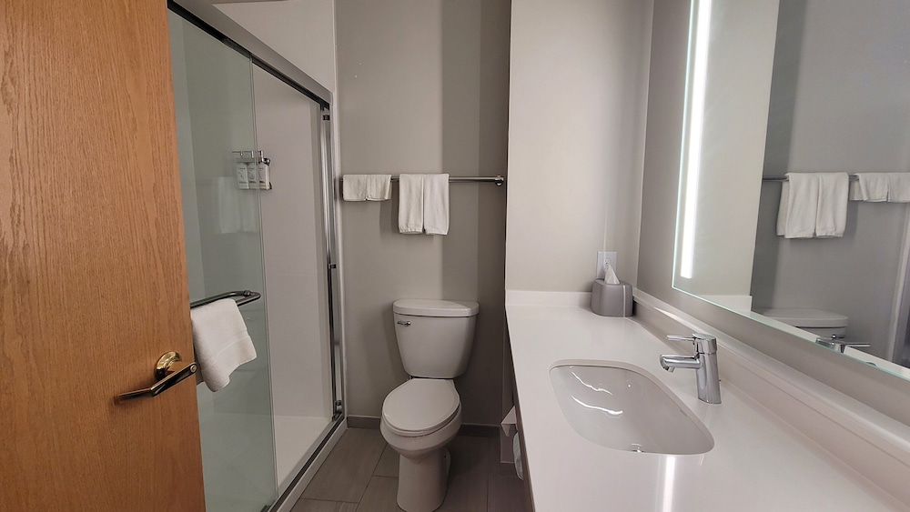 Suite, 2 Queen Beds - Photo 15