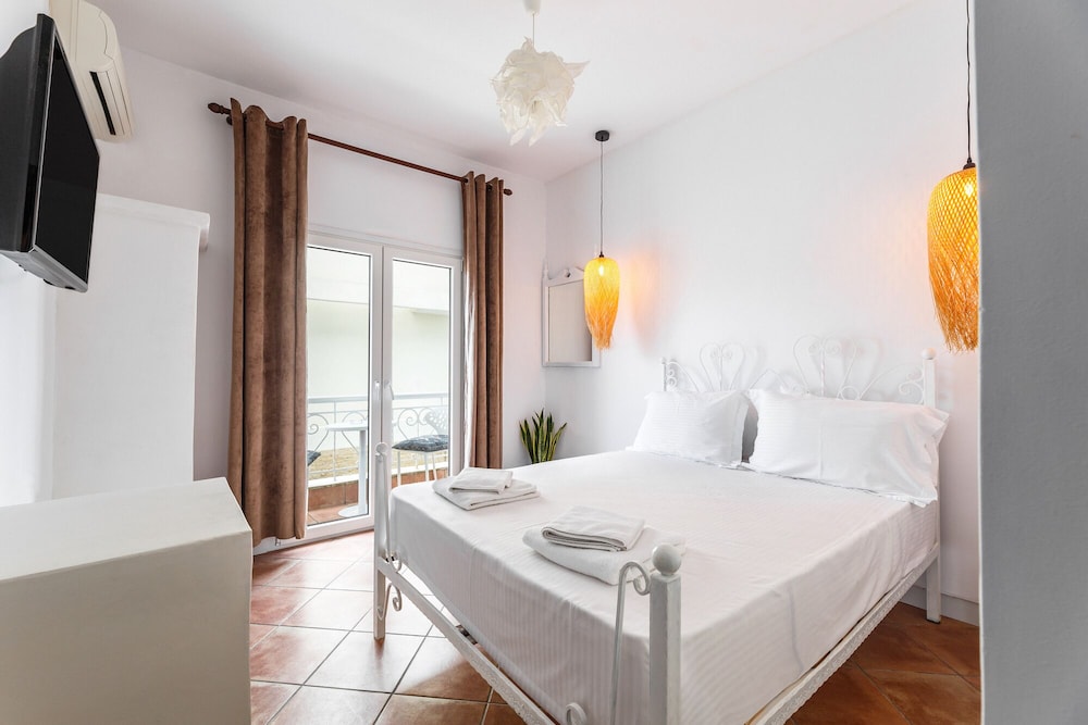 Basic Double Room photo 1