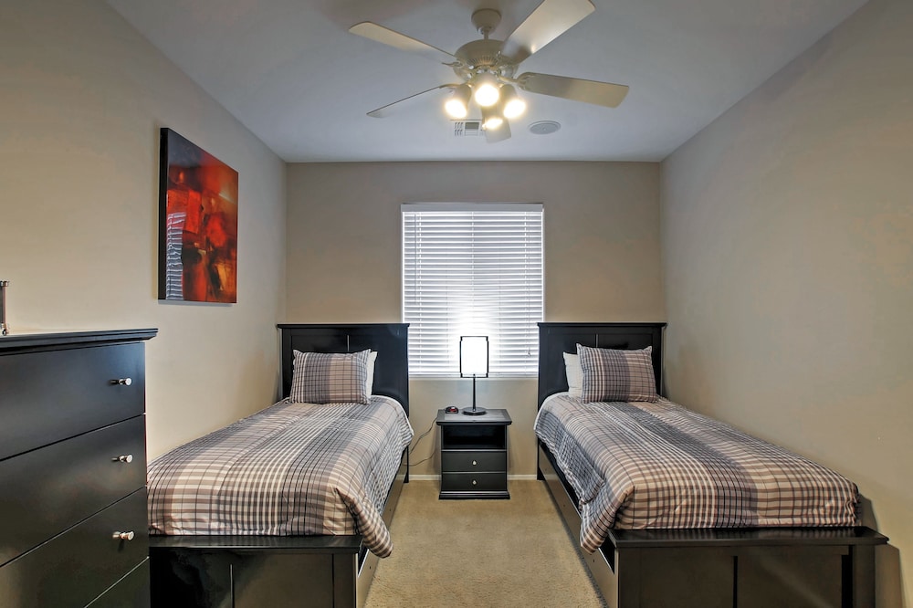 House (4 Bedrooms) photo 3