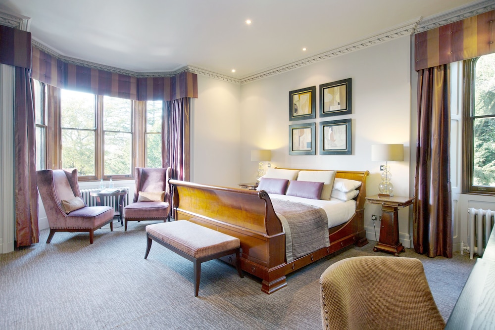 Feature Room - Photo 2