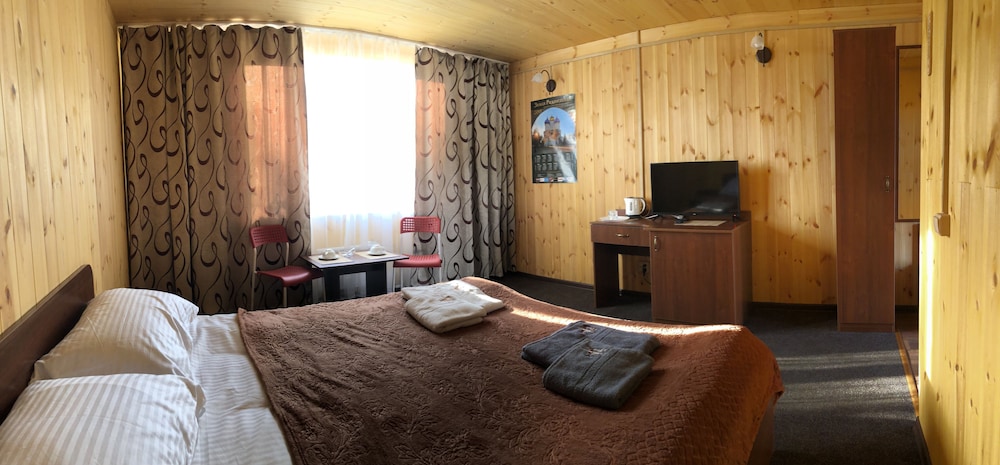 Double Room, Non Smoking, Ground Floor photo 2
