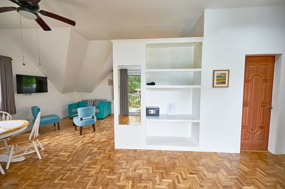 Attic Studio, Balcony - Photo 3