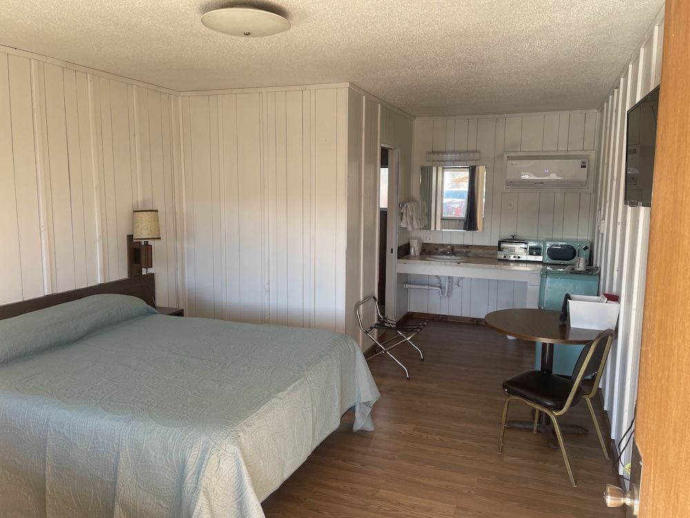 Room, 1 Queen Bed photo 3