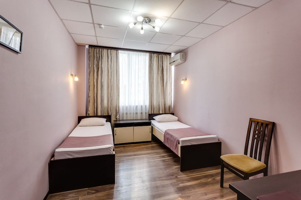 Standard Twin Room photo 1
