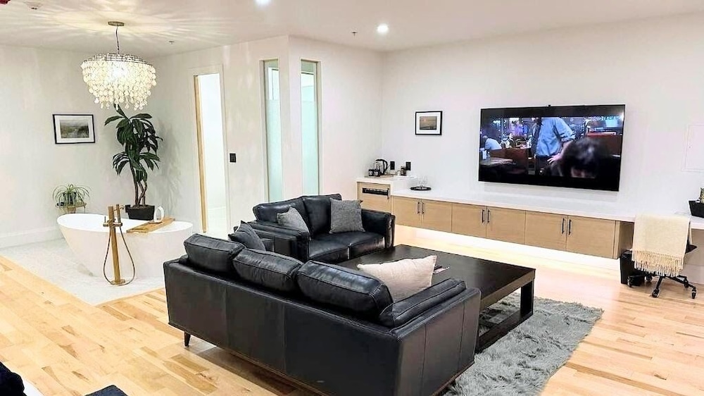 Presidential Room