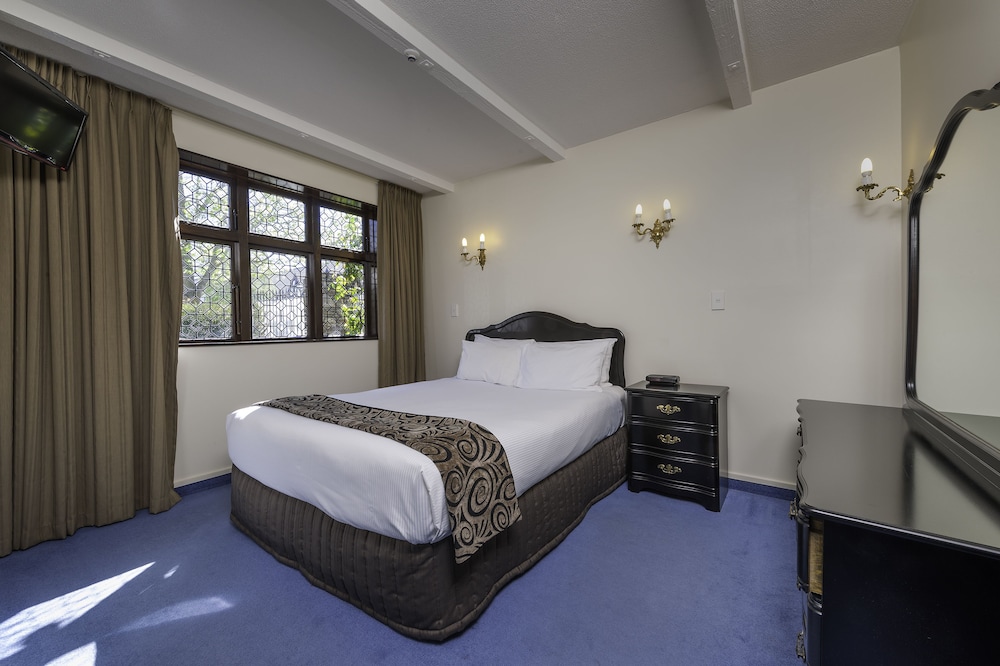 2 Bedroom King Suite