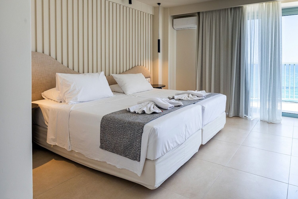 Executive Suite, Sea View